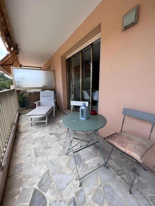 Le Pinede - Apt 4 Prs- Parking - Clim - 500M Plages Антиб Экстерьер фото