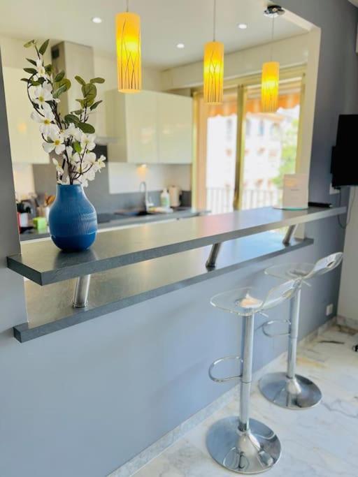 Le Pinede - Apt 4 Prs- Parking - Clim - 500M Plages Антиб Экстерьер фото